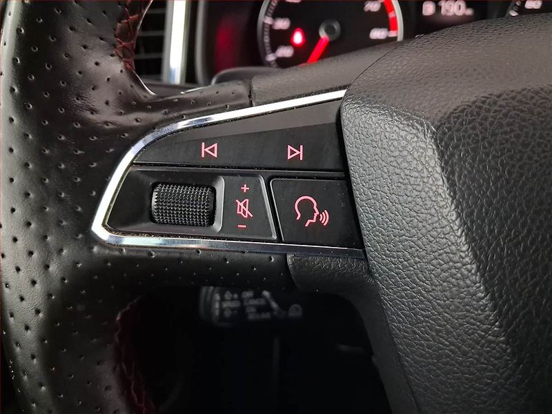 Seat Ateca (2018) FR 1.5 TSI, Automat, Kůže - fotka 16 z 23