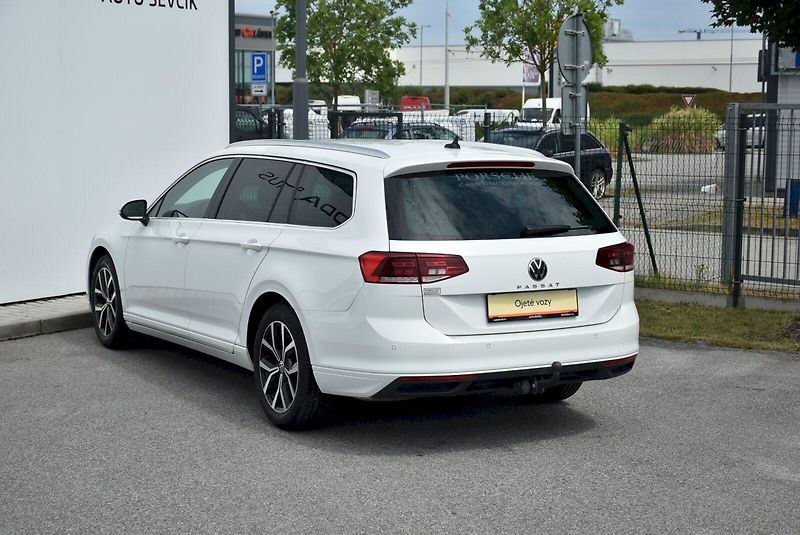 Volkswagen Passat (2021) BUSINESS 1.5 TSI 110kW - fotka 11 z 33