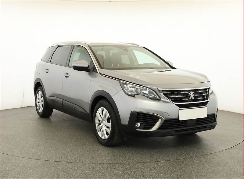Peugeot 5008 (2019) 1.5 BlueHDi, Automat, 7 míst - fotografie inzerátu