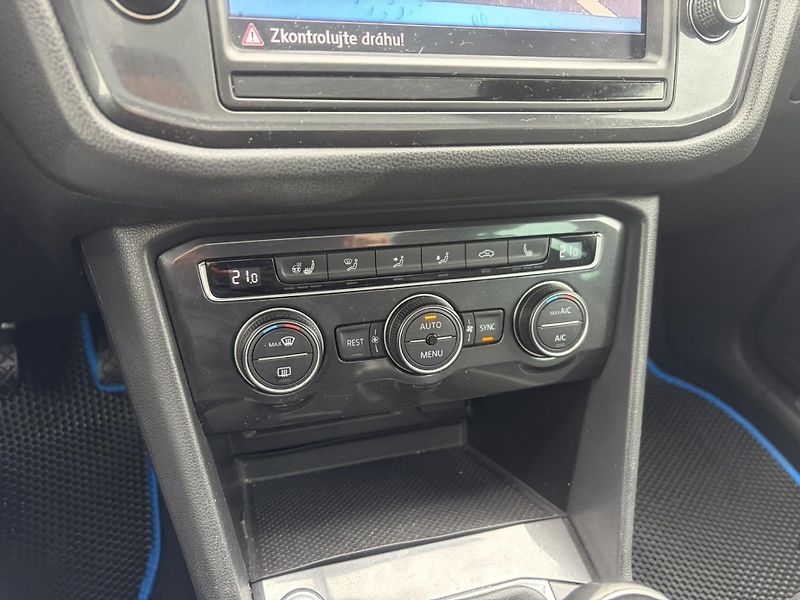 Volkswagen Tiguan 2,0 TDI 6G SCR - fotka 21 z 24
