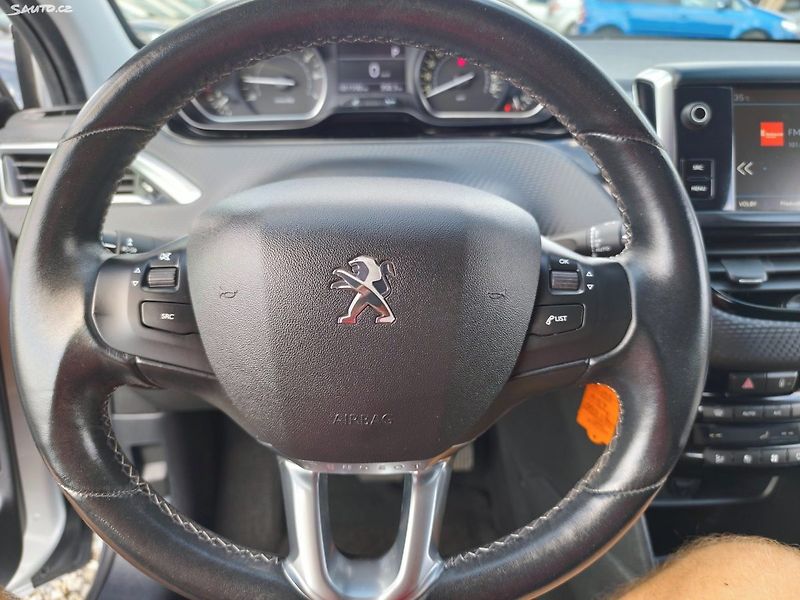 Peugeot 208 (2017) - fotka 23 z 32
