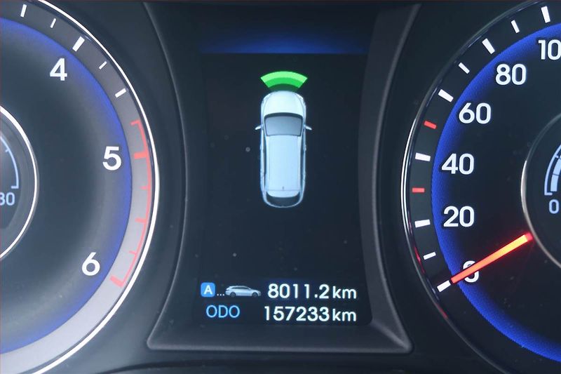 Hyundai i40 (2015) 1.7 CRDi, Automat, Serv.kniha - fotka 18 z 28