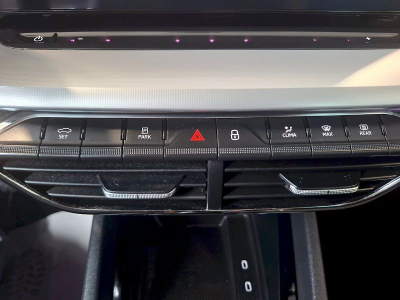 Škoda Octavia (2024) STYLE PLUS TD 85/2.0 M6F - fotka 8 z 39