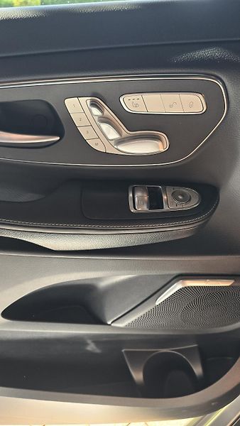 Mercedes-Benz Třídy V (2024) V 300 d 4MATIC EXCLUSIVE - fotka 18 z 49