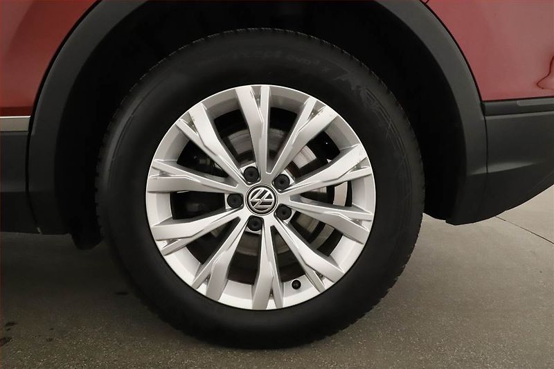 Volkswagen Tiguan (2017) Highline 2.0 TSI, 4X4 - fotka 12 z 21