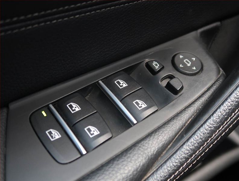 BMW Řada 5 (2020) M Sport 530d - fotka 22 z 27