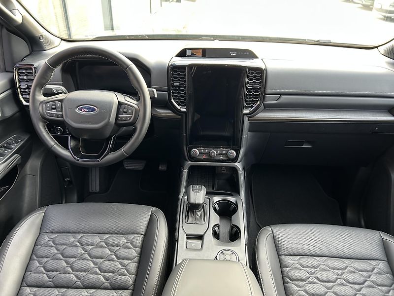 Ford Ranger 3.0 EcoBlue V6 176 kW PLATINUM - fotka 12 z 32