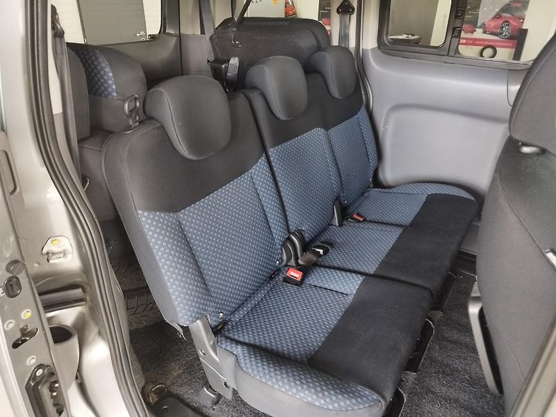 Nissan NV200 (2014) 1,5DCI,81KW,7MÍST,ALU,NAVI - fotka 12 z 29