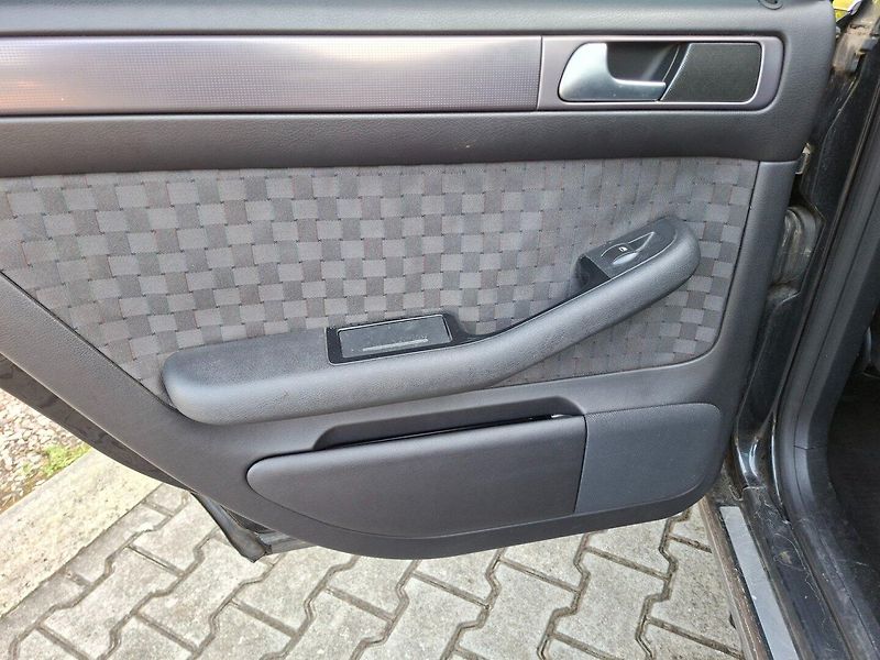 Audi A6 (2004) 2.5TDI 120kW 6MAN -SERVISOVÁNO - fotka 23 z 29