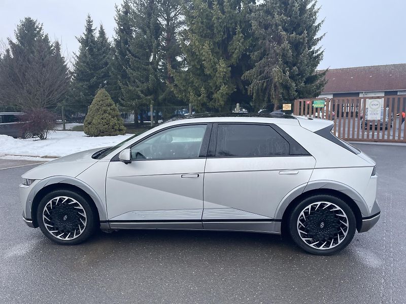 Hyundai Ioniq 5 (2021) 73 Kwh Style 4x4  ČR  - fotka 3 z 31