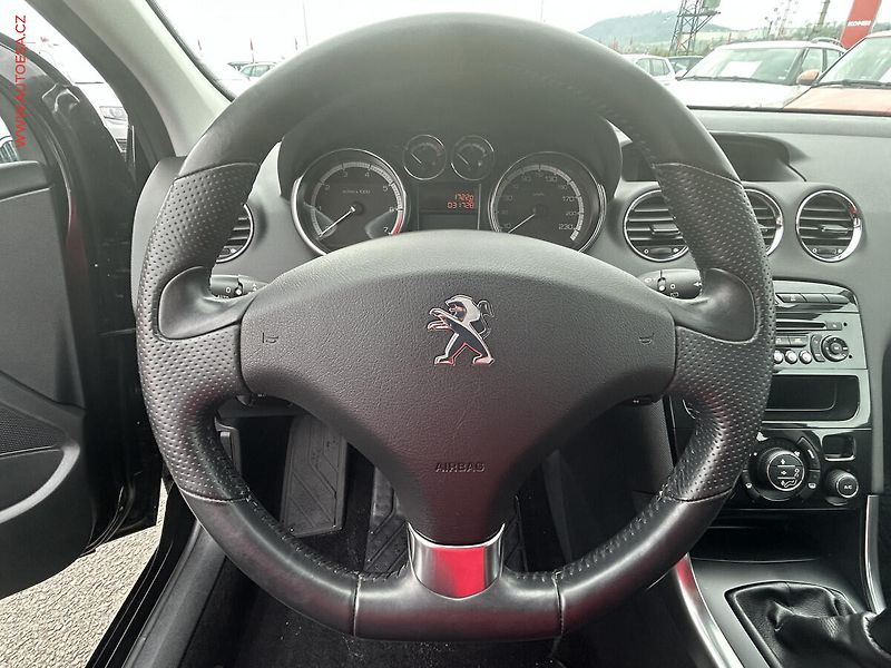 Peugeot 308 (2013) 1.6VTI, 1.maj,ČR, servis - fotka 11 z 15
