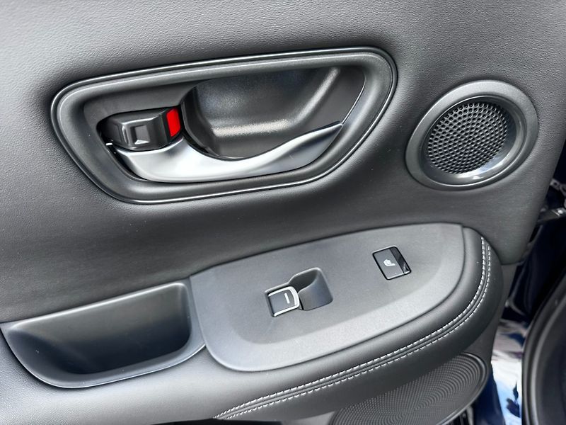 Honda ZR-V (2026) 2.0e:HEV 135kW ADVANCE MR2027 - fotka 30 z 42