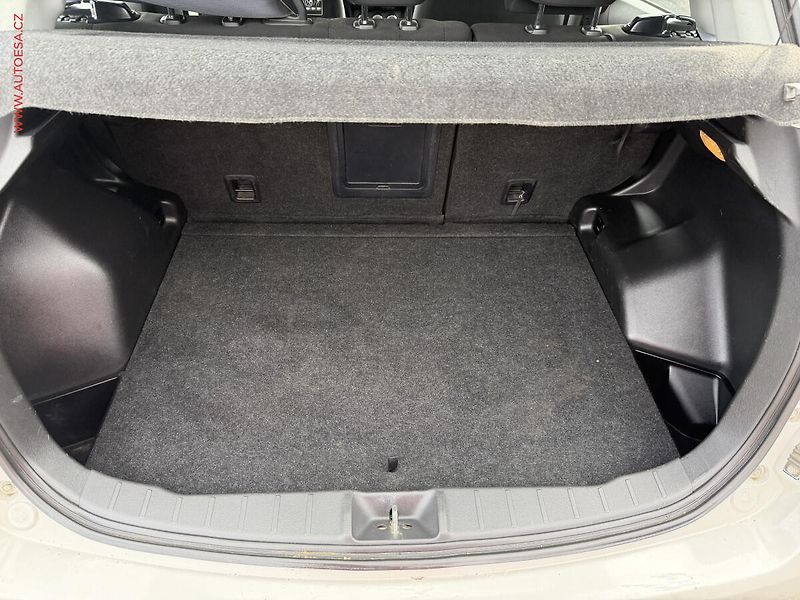 Mitsubishi ASX (2014) 1.8Di-D 4x4, ČR, AC, tempo - fotka 7 z 16