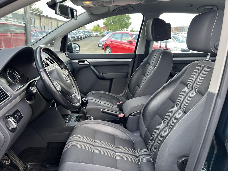 Volkswagen Touran Match 1.4TSi 103kw 7MÍST TAŽNÉ - fotka 9 z 43