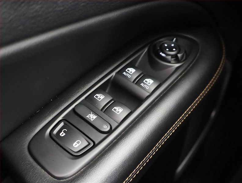 Jeep Compass (2019) 1.4 MultiAir, 4X4, Automat - fotka 16 z 25