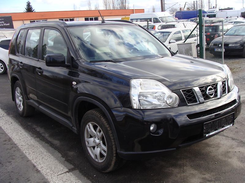 Nissan X-Trail 2.0 DCi 4x4 - fotka 6 z 26