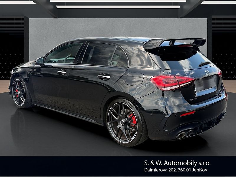 Mercedes-Benz Třídy A 45 AMG - fotka 7 z 40