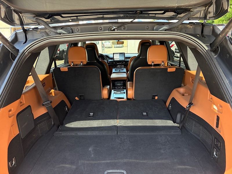 Lincoln Aviator 3,0 PHEV 4x4, - fotka 13 z 20