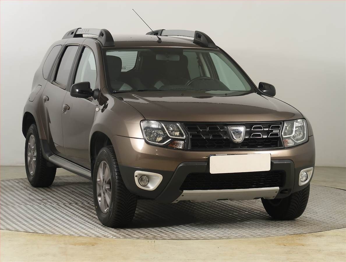 Dacia Duster 1.6 SCe, ČR,1.maj, Navi