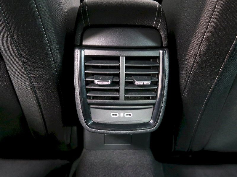 Škoda Scala (2024) DRIVE 1.5TSI 110KW LED MATRIX - fotka 19 z 37