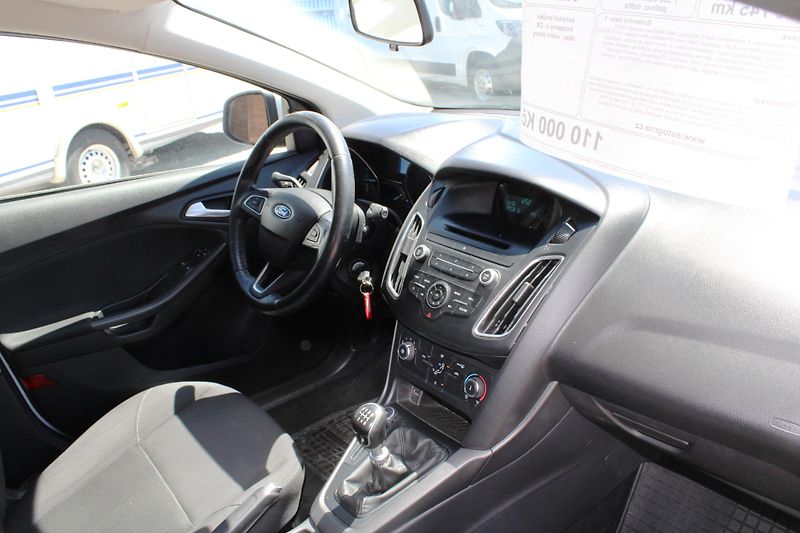 Ford Focus (2015) 1,6TDCI KLIMA ELOKNA  KOUP.CZ - fotka 14 z 16