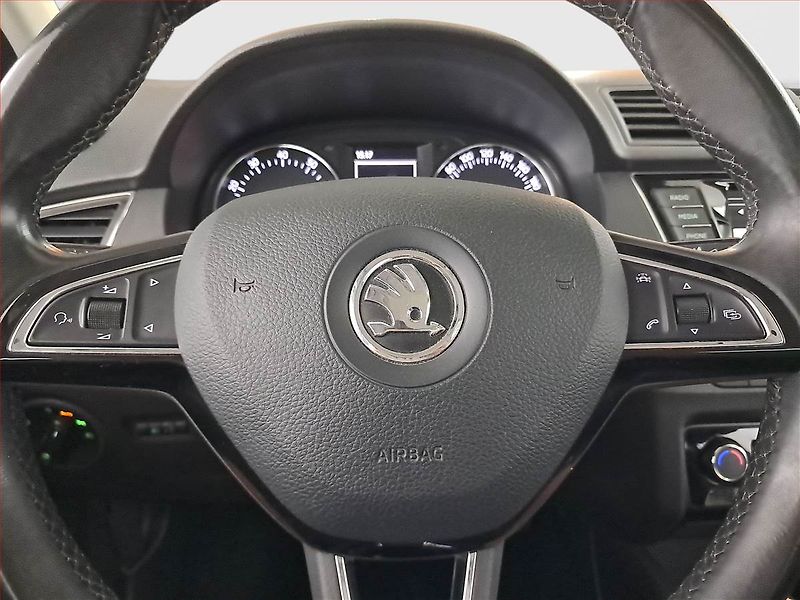 Škoda Fabia (2016) Style 1.2 TSI, Serv.kniha - fotka 17 z 21
