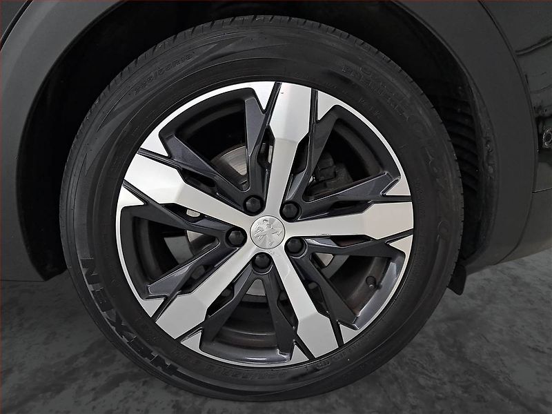 Peugeot 3008 (2018) 2.0 BlueHDi, Automat - fotka 15 z 18