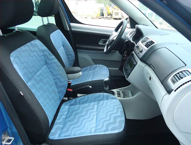 Škoda Roomster (2007) Comfort 1.4 16V, Serv.kniha - fotka 9 z 16