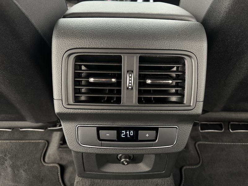 Audi Q5 SB*40tdi*ČR*DPH*S-Line*Vzduch* - fotka 18 z 42