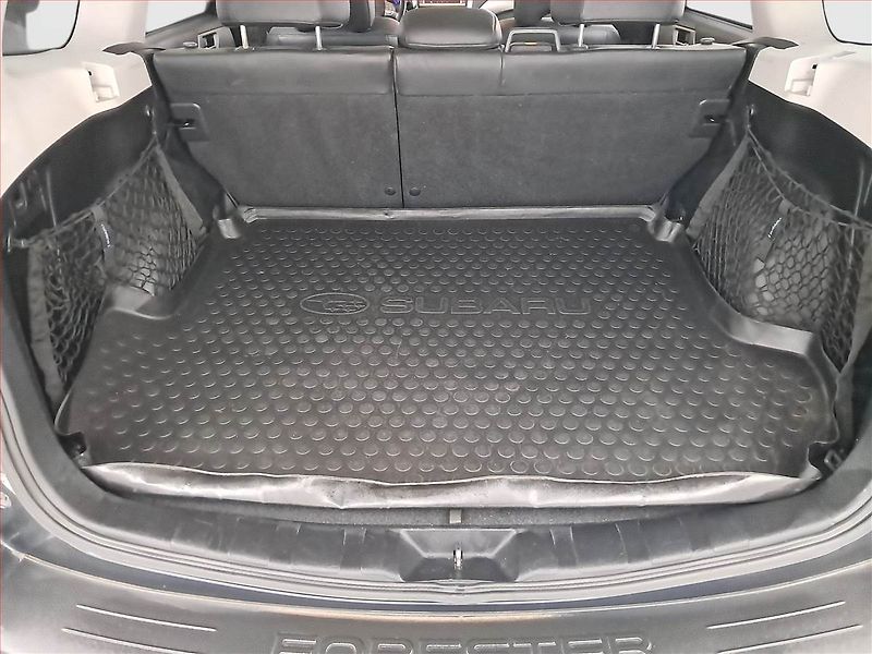 Subaru Forester (2009) 2.5 XT, 4X4, Automat - fotka 14 z 20
