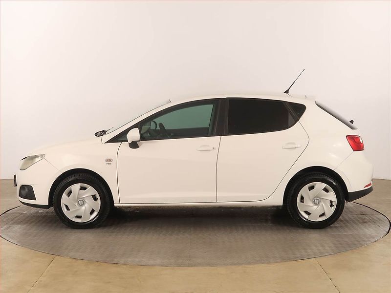 Seat Ibiza (2011) 1.6 TDI, Serv.kniha, po STK - fotka 3 z 14