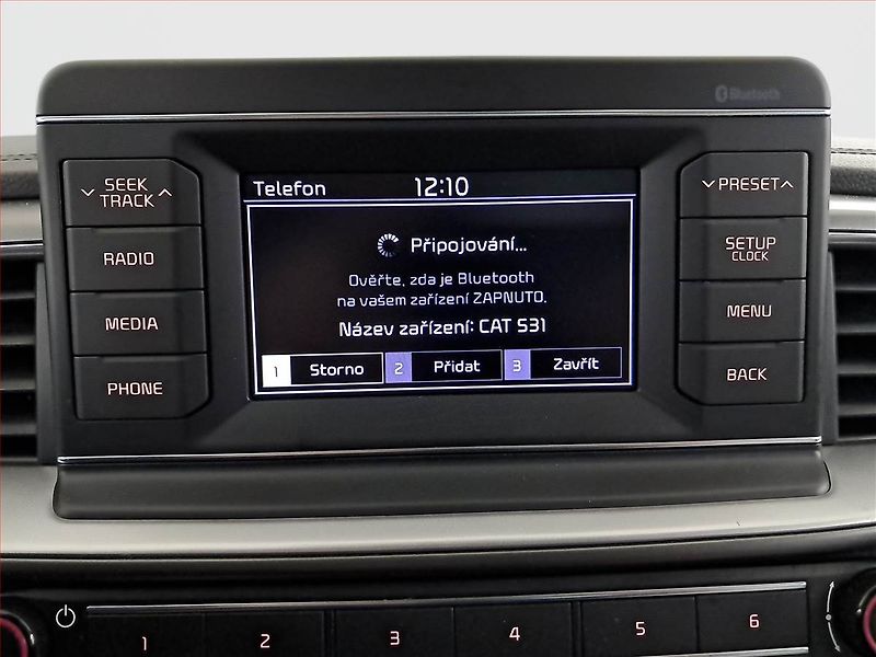 Kia Ceed (2019) 1.4 CVVT, Tempomat - fotka 13 z 15