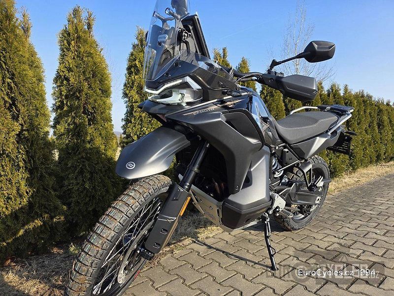 CFMOTO 800 MT (2026) X Akce - fotka 24 z 34