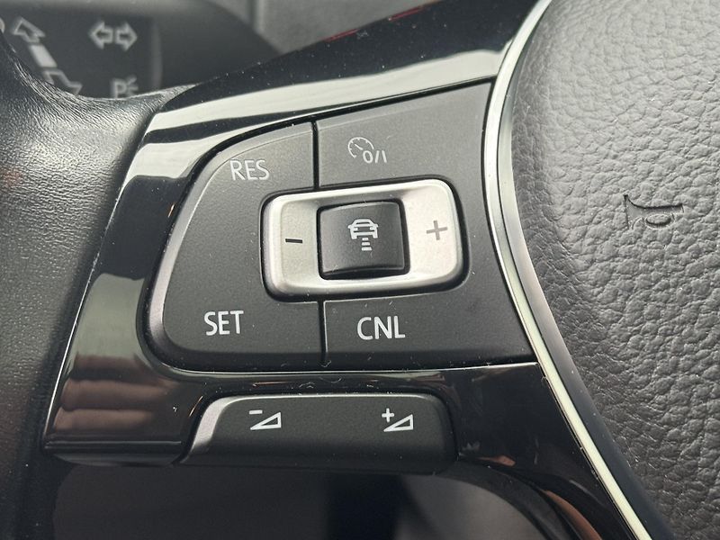 Volkswagen Sharan (2017) 2.0TDi 110kW 4M Highline 7míst - fotka 30 z 52
