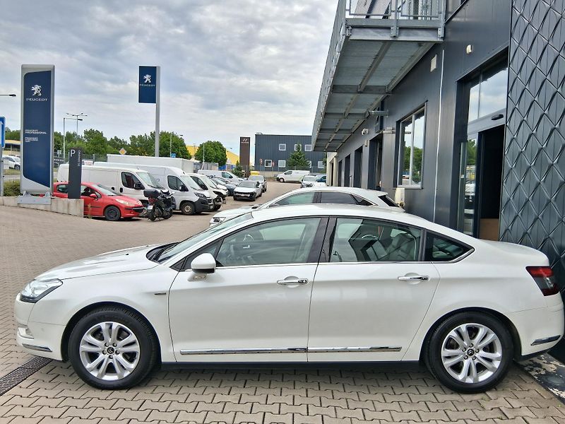 Citroën C5 EXCLUSIVE 2.0 HDi 120 kW - fotka 4 z 25