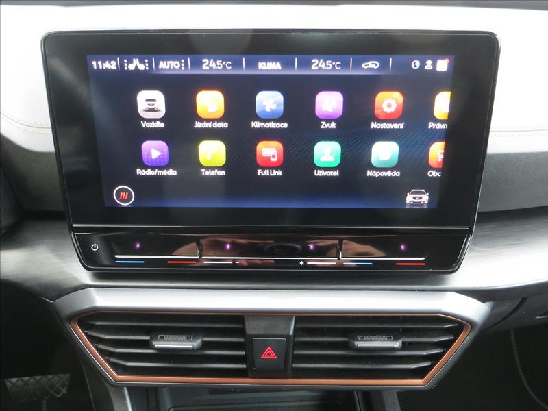 Cupra Formentor 1,5 TSI 110Kw DSG ACC LED ČR - fotka 14 z 22