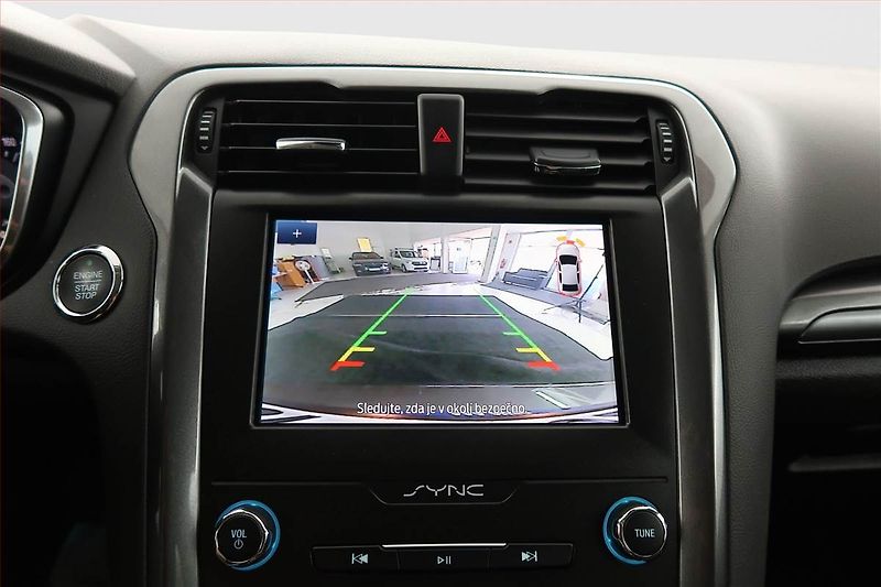 Ford Mondeo (2022) Titanium 2.0 EcoBlue, Automat - fotka 18 z 21