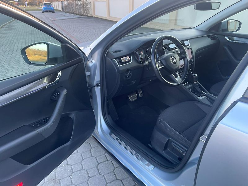 Škoda Octavia (2019) SCOUT 2,0 TDi 135 Kw DSG 4X4 - fotka 9 z 18