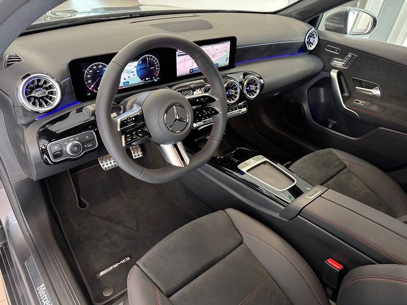 Mercedes-Benz Třídy A (2025) 250 e - fotka 2 z 6