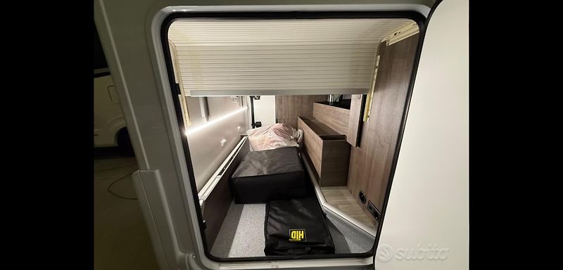 Benimar (2026) Tessoro 497 Nordkapp Queen bed - fotka 3 z 23