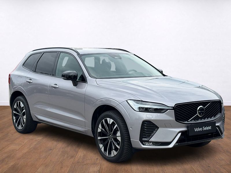 Volvo XC60 PLUS B5, 360°, VENTILACE - fotka 7 z 24