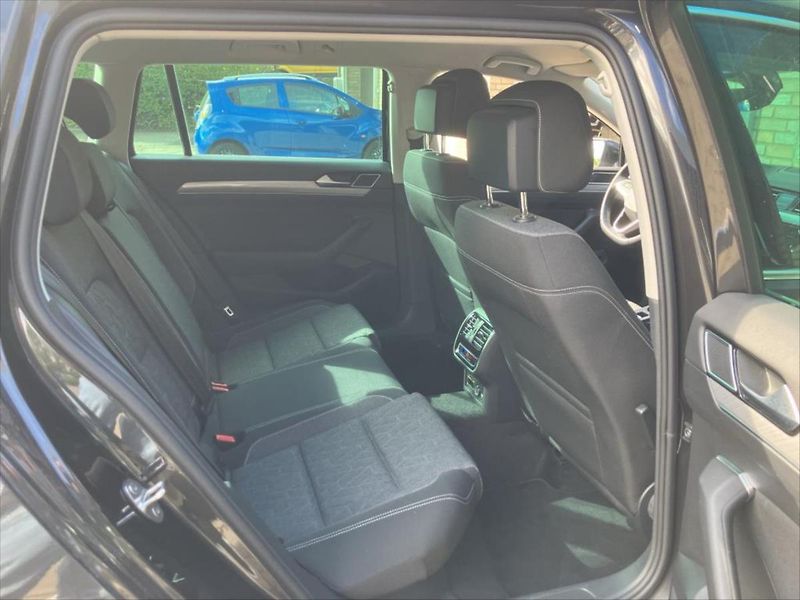Volkswagen Passat 2,0 TDI TAŽNÉ KAMERA - fotka 7 z 12
