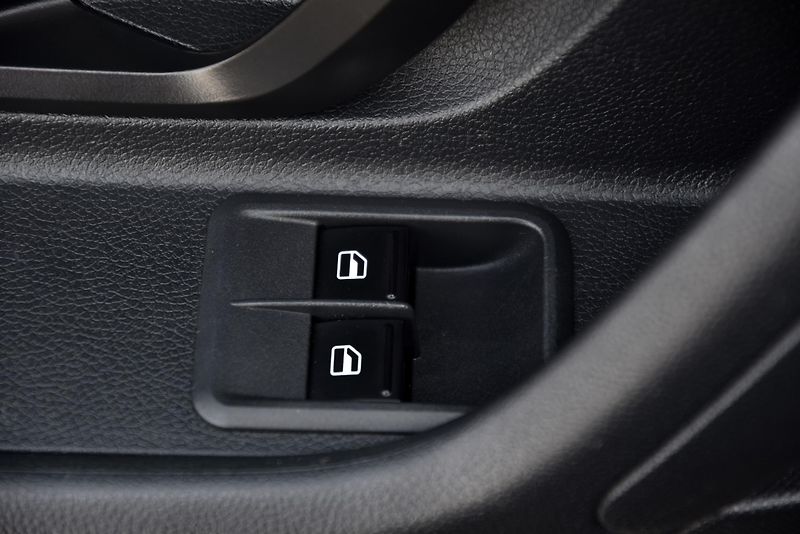Škoda Fabia 1.6 TDi CR FAMILY, KLIMA, TEMP - fotka 11 z 50