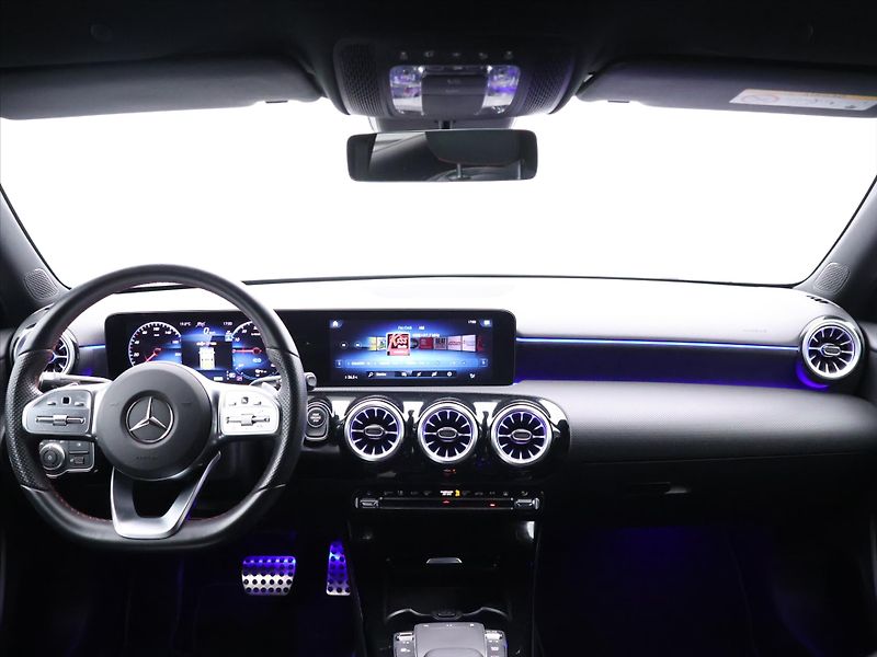 Mercedes-Benz Třídy A 1,3 A 250 e DCT 118kW CZ - fotka 27 z 34