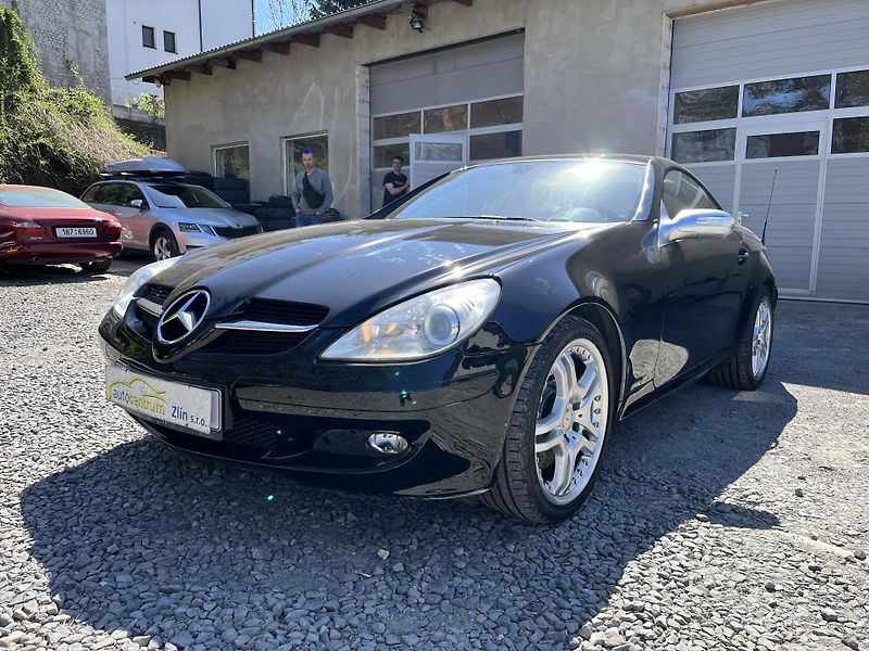 Mercedes-Benz SLK (2005) 350 V6 200 Kw AMG paket ČR!!! - fotka 3 z 18