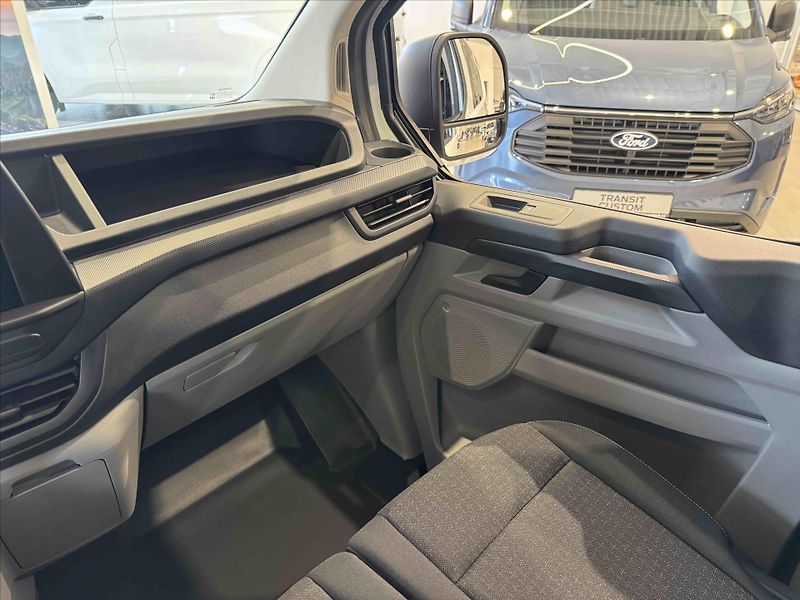 Ford Transit Custom (2026) 2,0 Kombi Van Trend 320 L2  Ec - fotka 11 z 16
