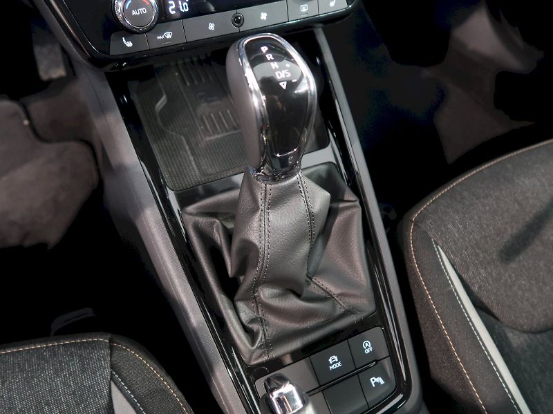 Škoda Scala (2025) TOP SELECTION 1.5TSI 110KW DSG - fotka 24 z 40