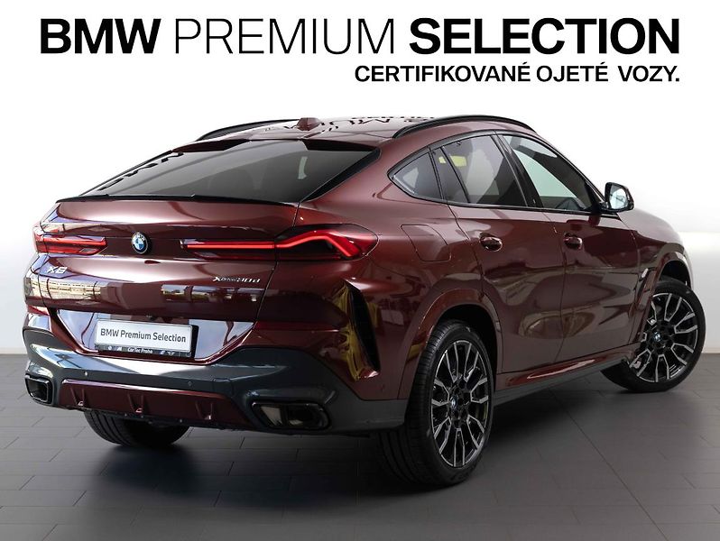 BMW X6 xDrive30d - fotka 5 z 22