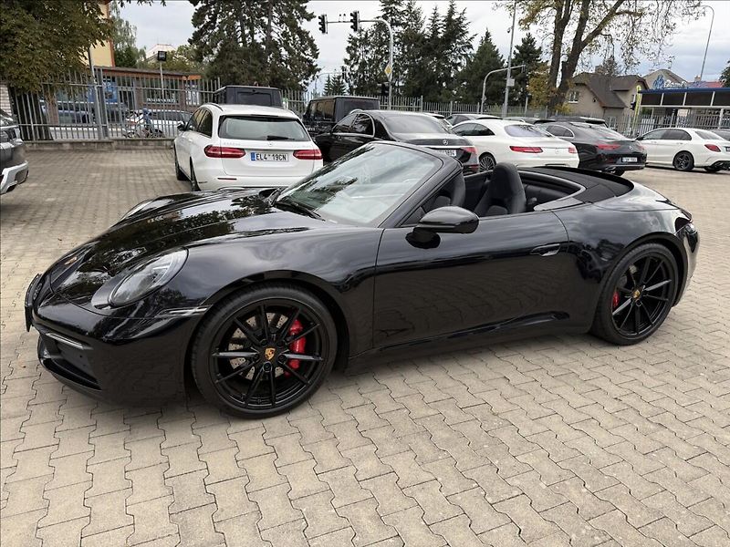 Porsche 911 992 Carrera S Sport chrono - fotka 10 z 41