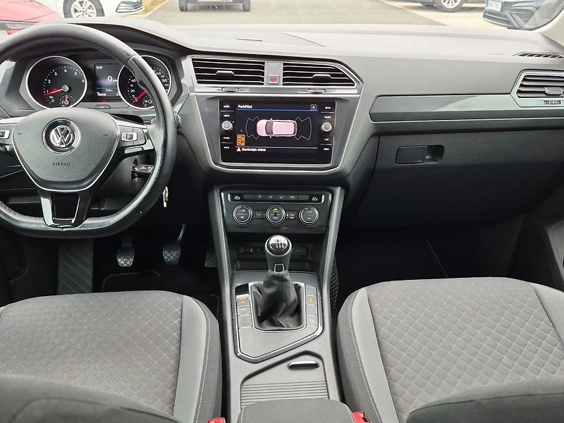 Volkswagen Tiguan Comfortline 1.4 TSi 110 kW - fotka 12 z 23